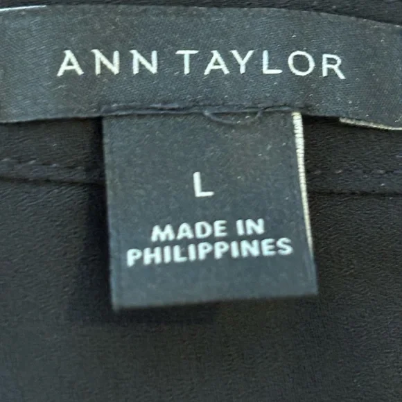 Ann Taylor split neck short sleeve Blouse - Black - L - Picture 2 of 3